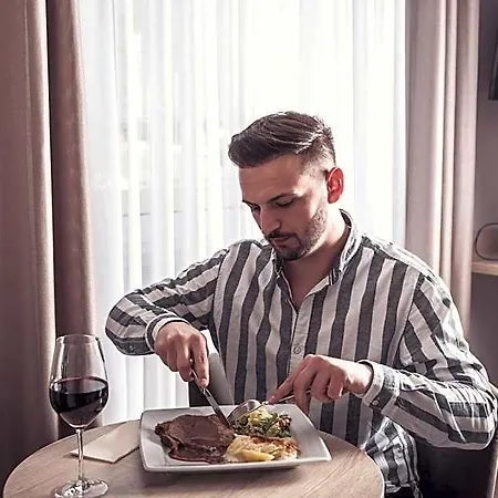 Klima Europarc Hotel 4*