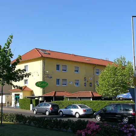 Klima Europarc Hotel 4*